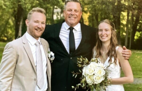 The Stronger Life – Your Wedding Officiant