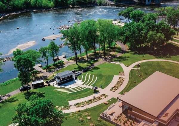 Riverside Terrace